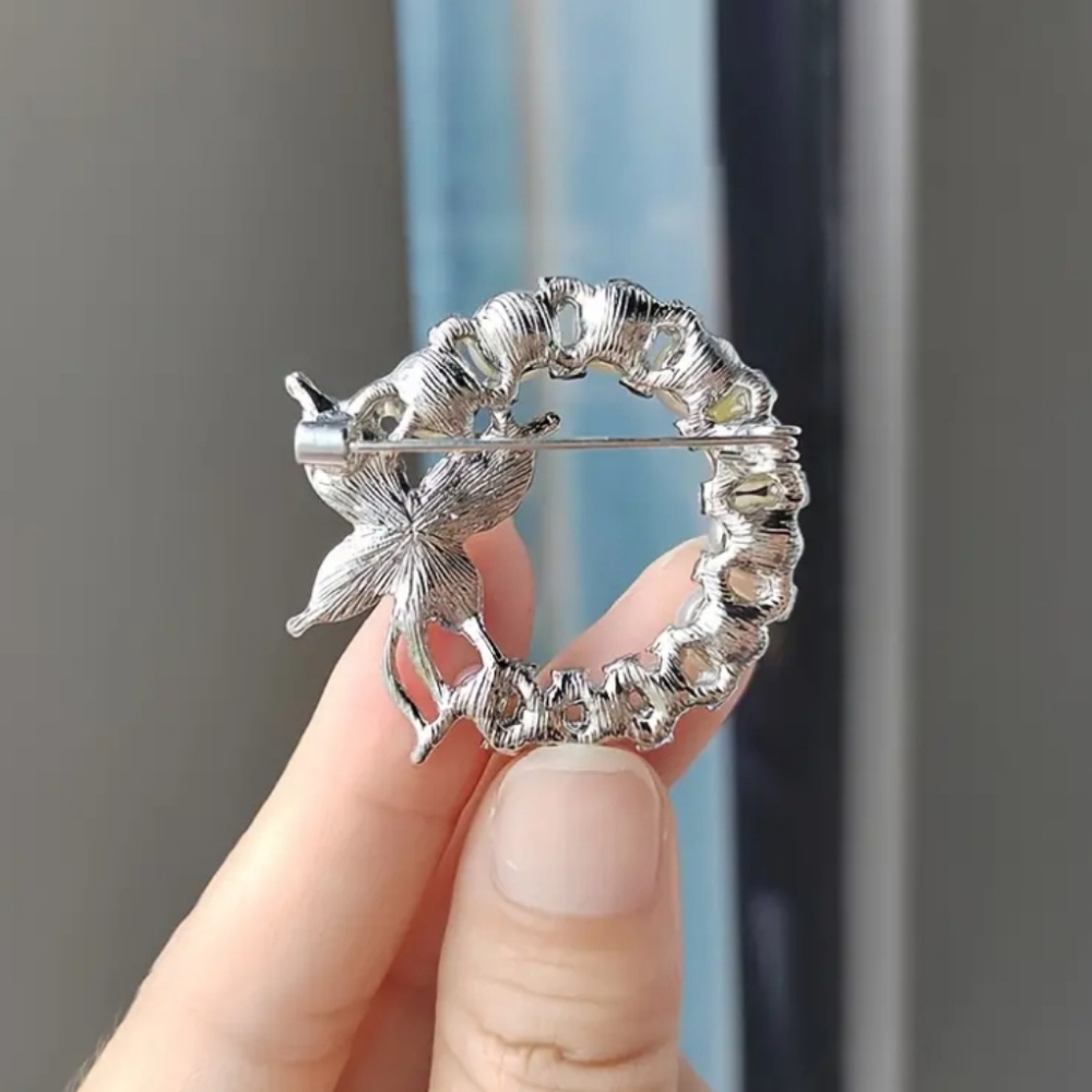 Pearl Rhinestone Butterfly Brooch Pin - Picture 5 of 7